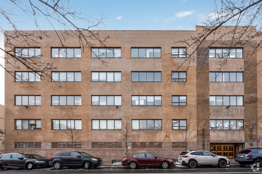 More Photos Of 412-424 E 147th St, Bronx Office For Lease
