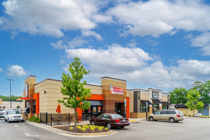 More Photos Of 1305 E Broad Ave, Rockingham Unknown For Lease