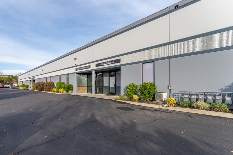 More Photos Of 4949 Fulton Dr, Fairfield Research And Development For Lease