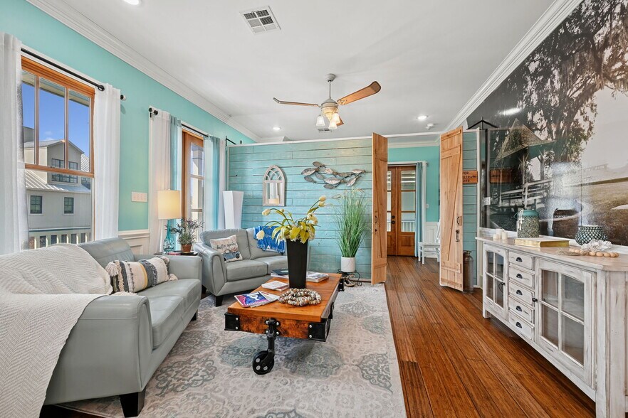 More Photos Of 124 Lafitte St, Mandeville Hospitality For Sale