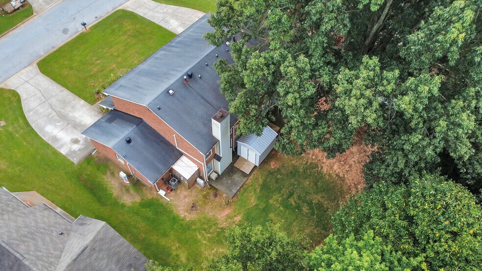 More Photos Of 2814 Briar Hill Ln SE, Conyers Multifamily For Sale