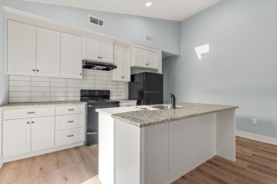 More Photos Of 711 4th St, Eddy Specialty For Sale