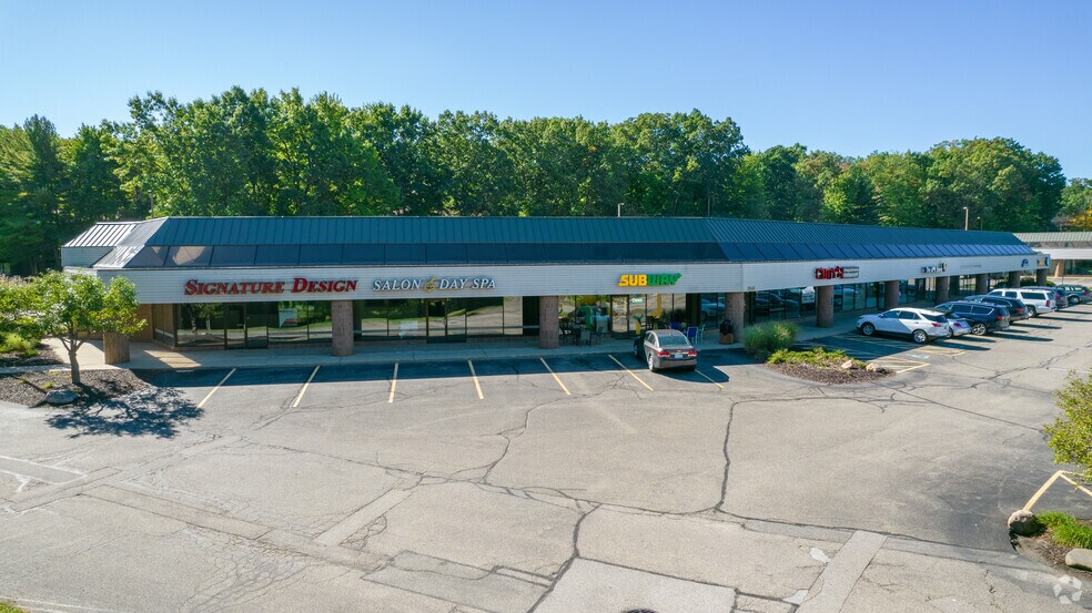 More Photos Of 1740-1760 44th St SW, Wyoming Freestanding For Lease