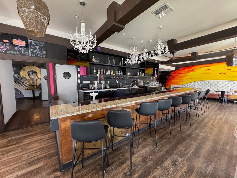 More Photos Of 2706 5th Ave, San Diego Restaurant For Lease