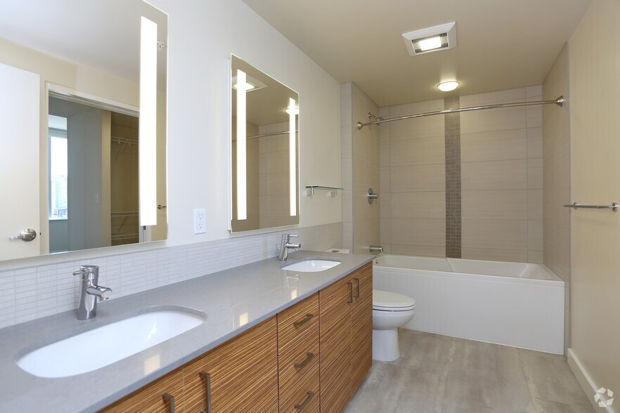 More Photos Of 2105 5th Ave, Seattle Apartments For Lease