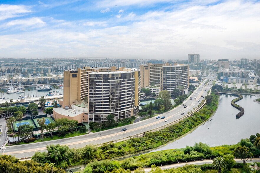 More Photos Of Marina City Club, Marina Del Rey Coworking Space