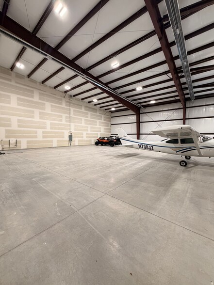 More Photos Of 2050 N 300 W, Spanish Fork Airplane Hangar For Sale