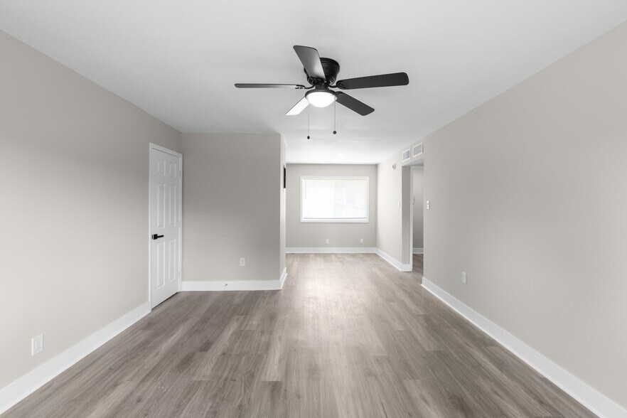 More Photos Of 2612 Steele Ave SW, Atlanta Apartments For Sale