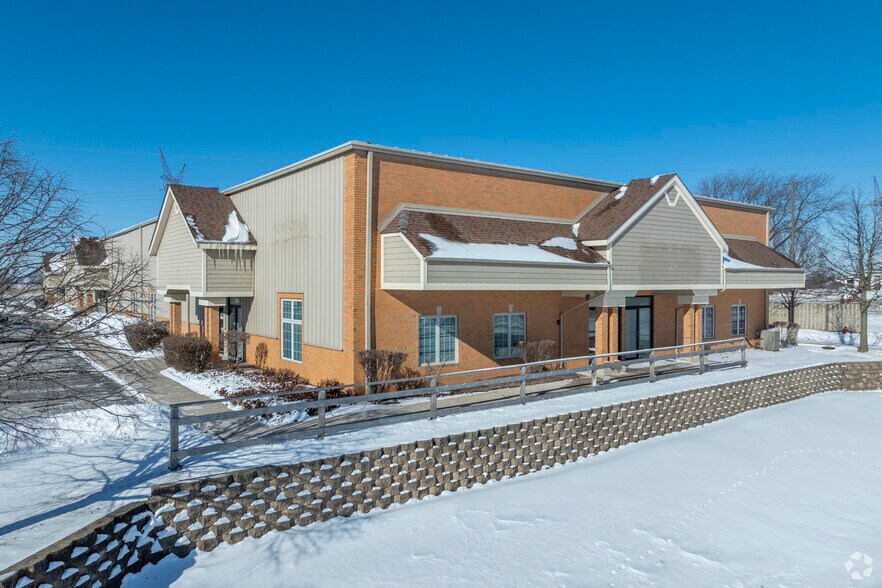 Primary Photo Of 700-710 Center Rd, Frankfort Warehouse For Lease