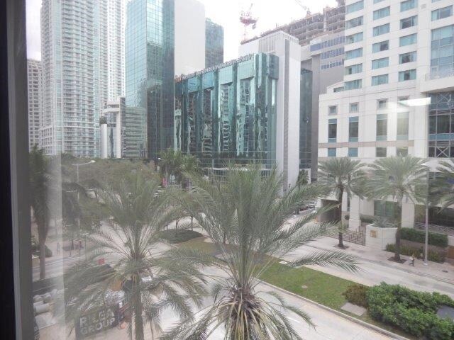 More Photos Of 1110 Brickell Ave, Miami Office For Sale