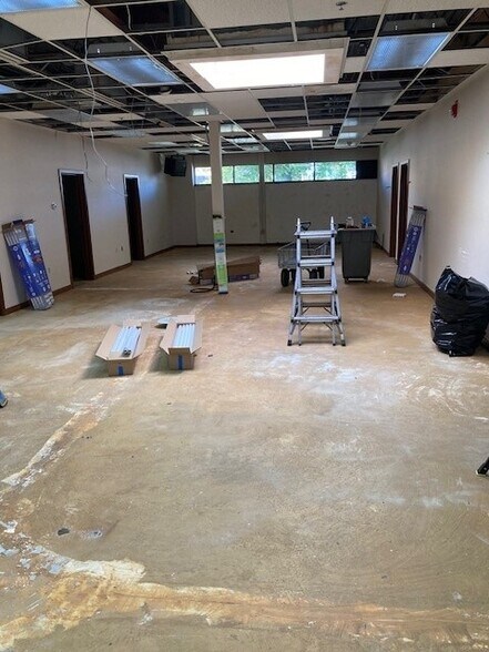 More Photos Of 3910 South Ave, Youngstown Telecom Hotel Data Hosting For Lease