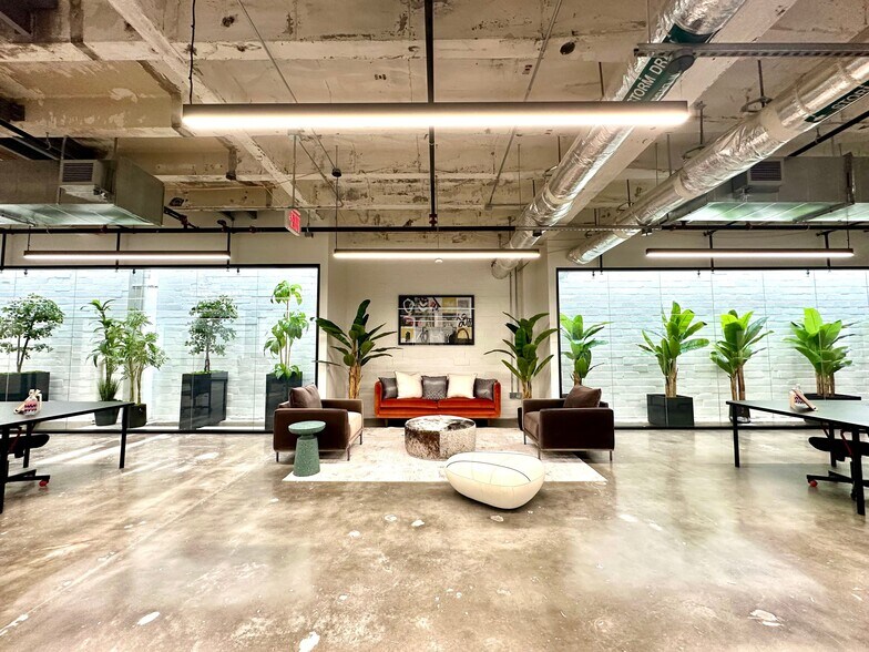 More Photos Of 2410 Polk St, Houston Office For Lease