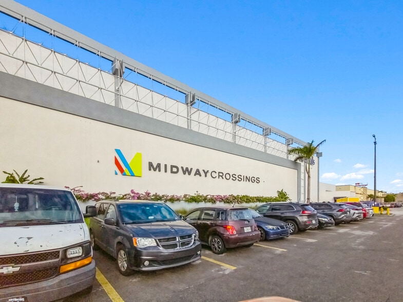 More Photos Of 7795 W Flagler St, Miami Unknown For Lease