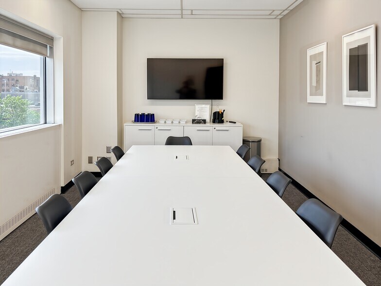 More Photos Of 111 2 Ave S, Saskatoon Coworking Space