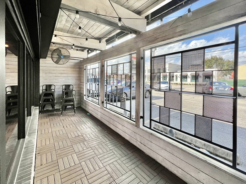 More Photos Of 1609-1625 Westheimer Rd, Houston Restaurant For Lease
