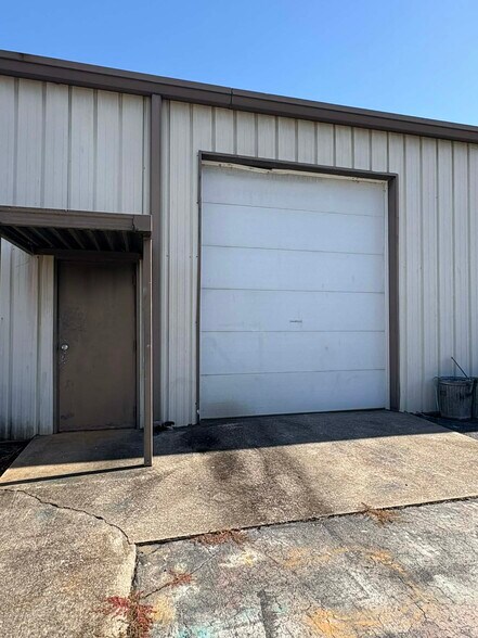 More Photos Of 60 S Mountain Dr, Decatur Industrial For Lease