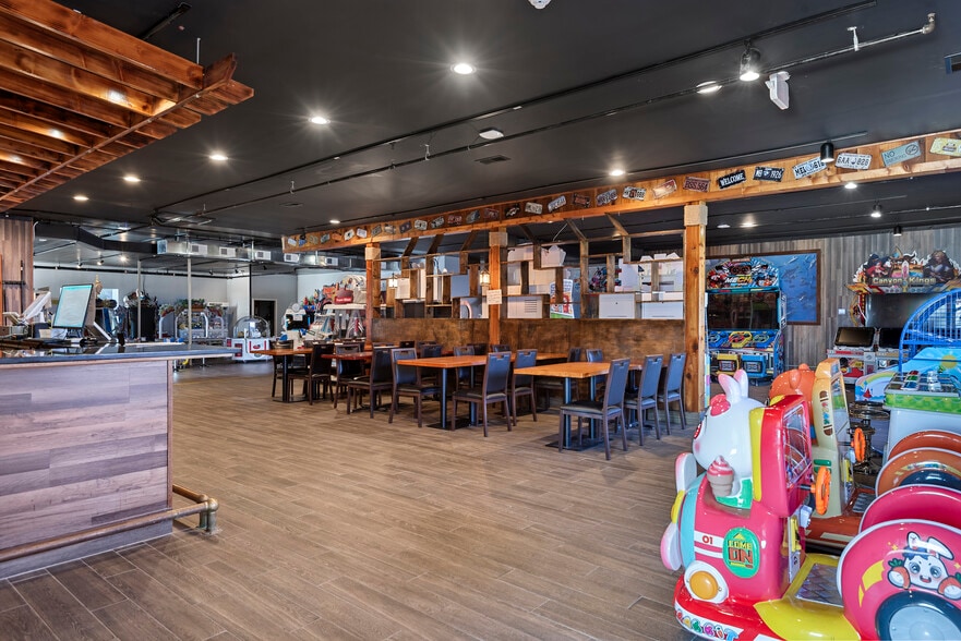 More Photos Of 3101 S MacArthur Blvd, Springfield Restaurant For Lease