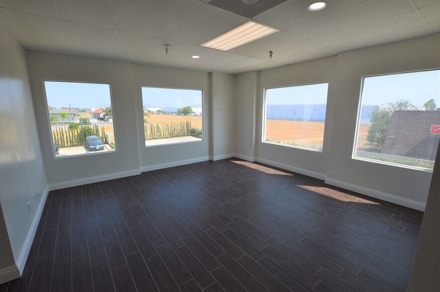 More Photos Of 14068 Graham St, Moreno Valley Office For Lease