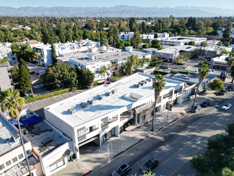 More Photos Of 13223 Ventura Blvd, Studio City Office For Lease
