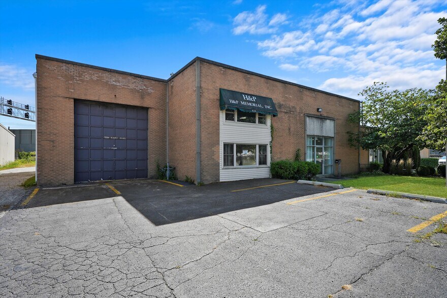 More Photos Of 4135 W 123rd St, Alsip Warehouse For Lease