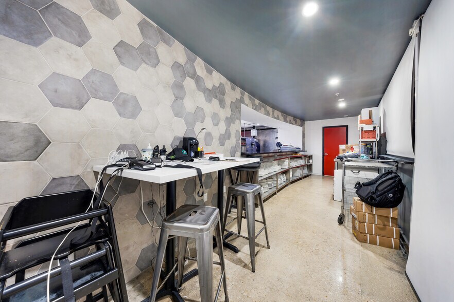 More Photos Of 1360 NW 88th Ave, Doral Bar For Sale