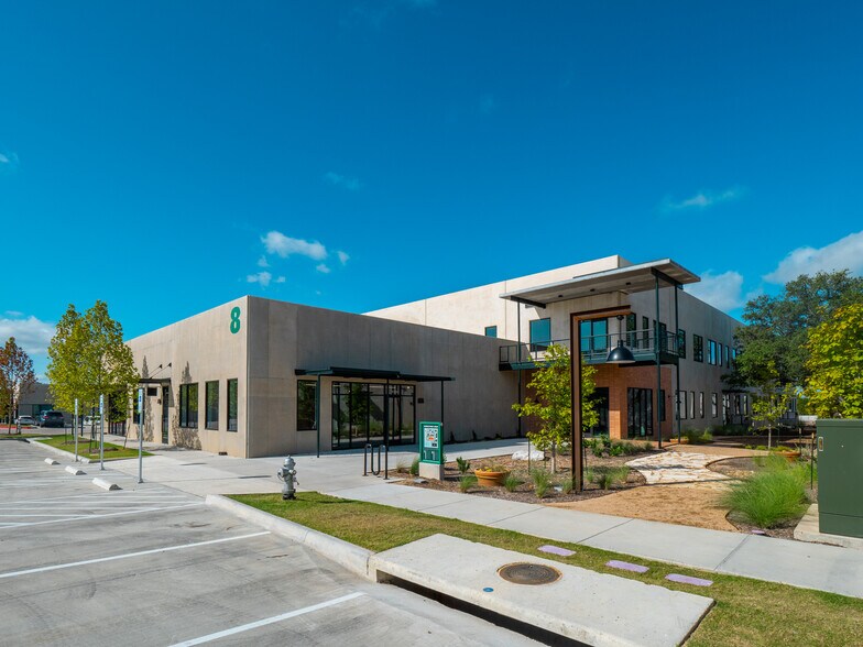 Primary Photo Of 10880 E Crystal Falls Pky, Leander Storefront Retail Office For Lease