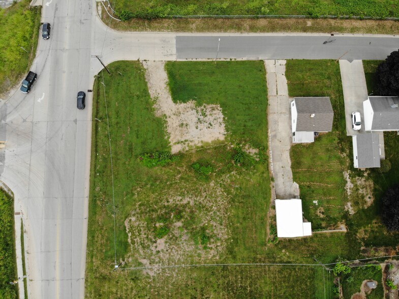 More Photos Of 2221 S 22nd Street, Saint Joseph Land For Sale