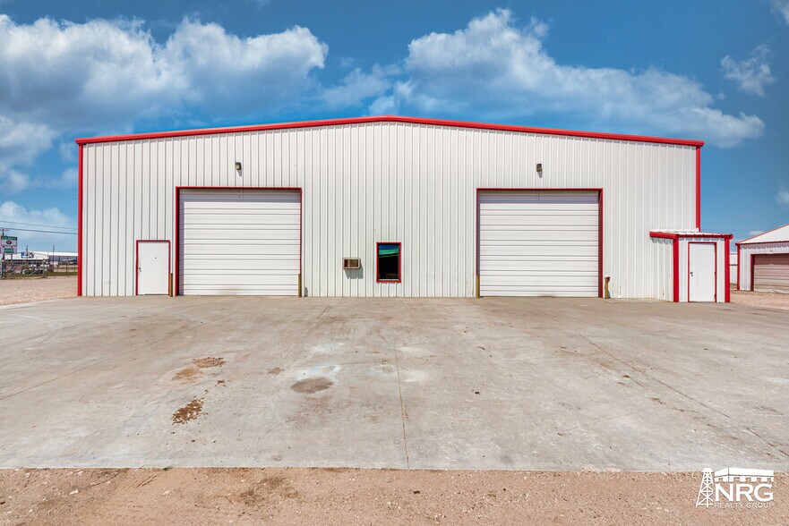 More Photos Of 1591 S US Highway 385, Andrews Warehouse For Lease