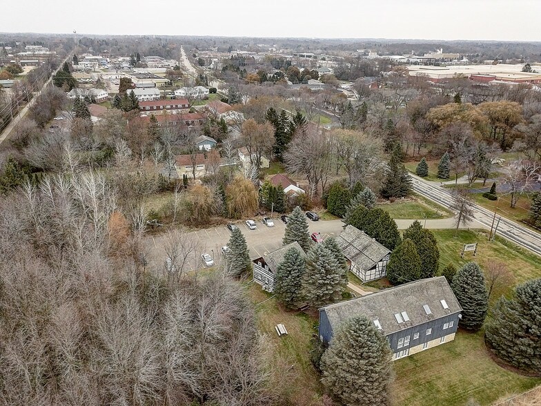 More Photos Of 14135 N Cedarburg Rd, Mequon Office For Lease