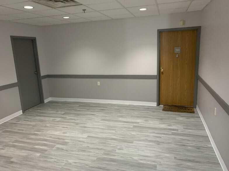 More Photos Of 59 Lincoln Way E, Massillon Apartments For Lease