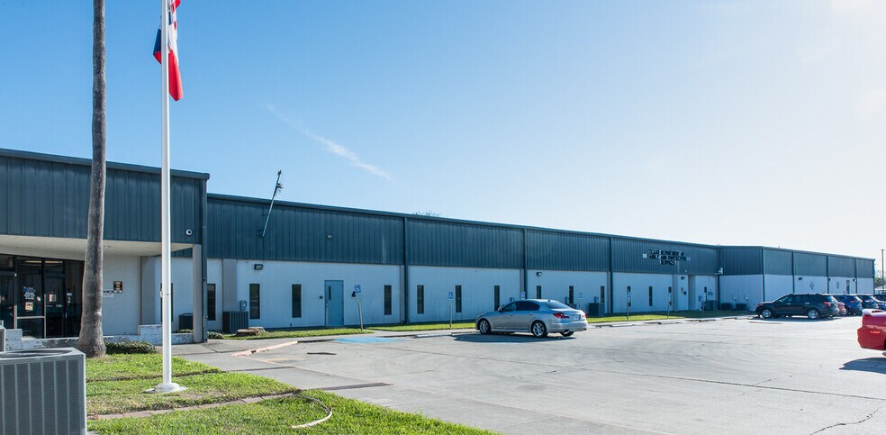 More Photos Of 4201 Greenwood Dr, Corpus Christi Office For Sale