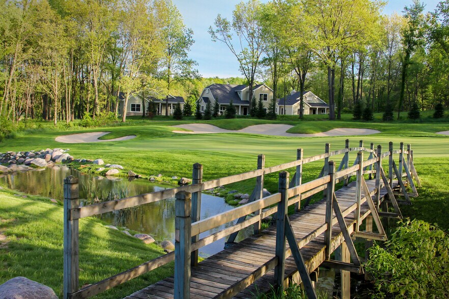 More Photos Of 61809 Stonegate Dr, Centreville Golf Course Driving Range For Sale