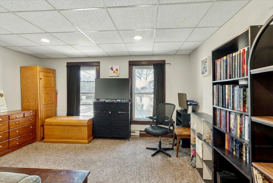 More Photos Of 9 S Main St, Manchester Storefront Retail Residential For Sale