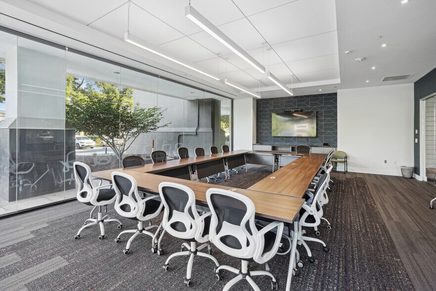 More Photos Of 6100 Executive Blvd, Rockville Office For Lease