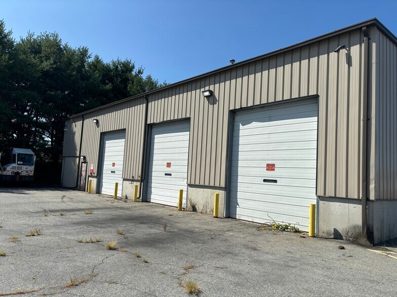 More Photos Of 55 Industrial Rd, Cumberland Truck Terminal For Sale