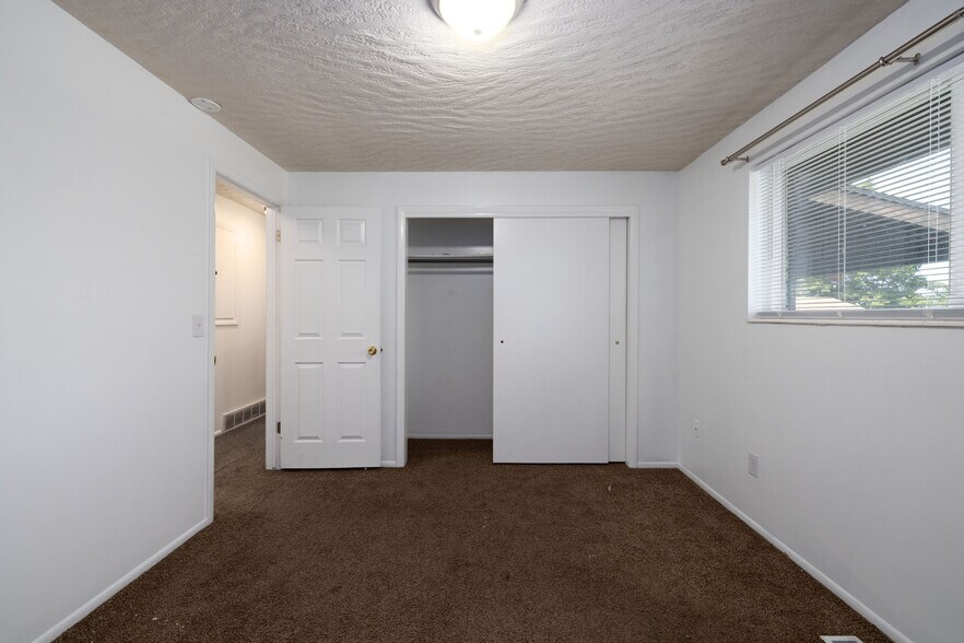 More Photos Of 270 E 5100 S, Washington Terrace Multifamily For Sale
