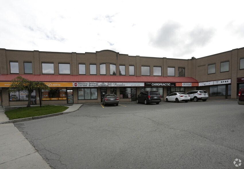 More Photos Of 210 Centrum Blvd, Ottawa Freestanding For Lease