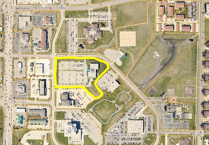 More Photos Of 4340 18th Ave S, Fargo Office For Lease