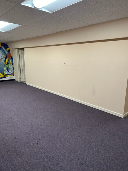More Photos Of 1631-33 South St, Philadelphia Storefront Retail Office For Sale