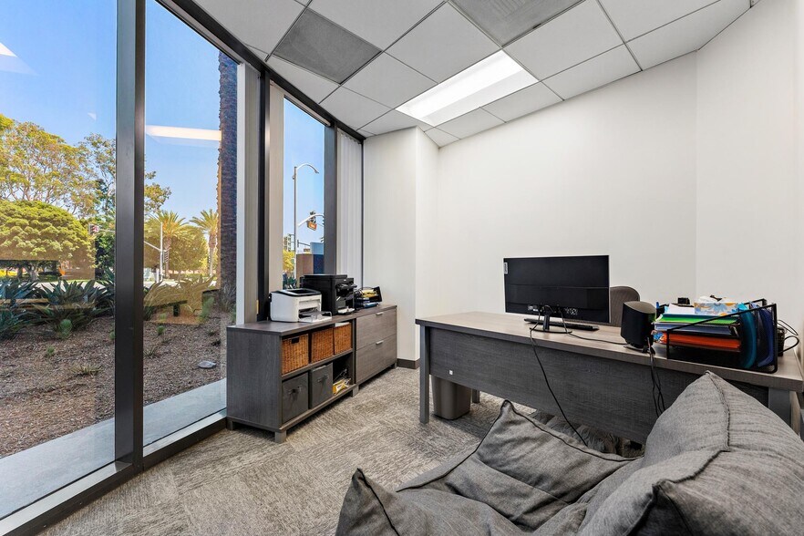 More Photos Of 18881 Von Karman Ave, Irvine Office For Lease