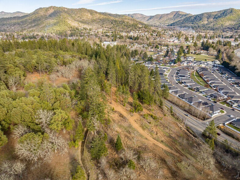 More Photos Of 0 Foothill blvd, Rogue River Land For Sale