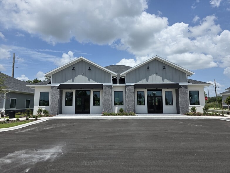 More Photos Of 950 Windermere rd, Winter Garden Medical For Lease