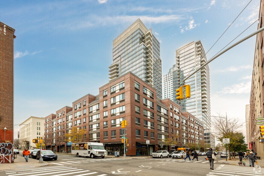 More Photos Of 20 N 5th St, Brooklyn Apartments For Lease