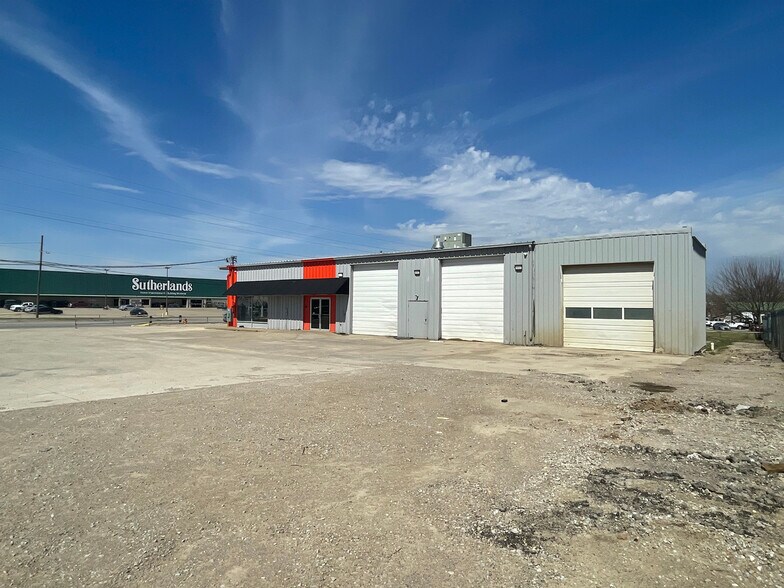 Primary Photo Of 3815 S Limit Ave, Sedalia Unknown For Lease