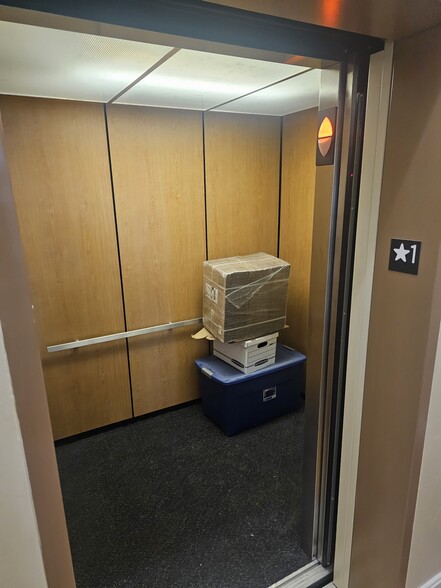 More Photos Of 2 S Main St, Coalville Loft Creative Space For Sale