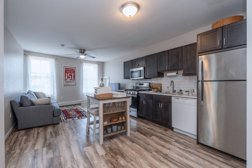 More Photos Of 666 Broadway, Kingston Storefront Retail Residential For Sale