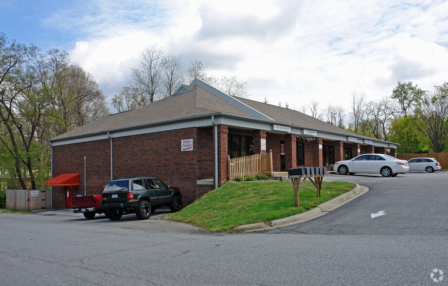 More Photos Of 702 W Main St, Jamestown Office For Lease