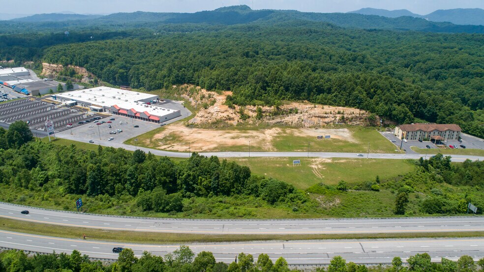 More Photos Of 763 Mall Rd, Fayetteville Land For Lease