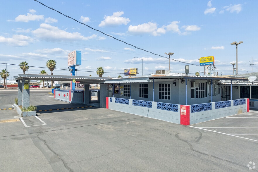 More Photos Of 3305 Fremont St, Las Vegas Hotel For Sale