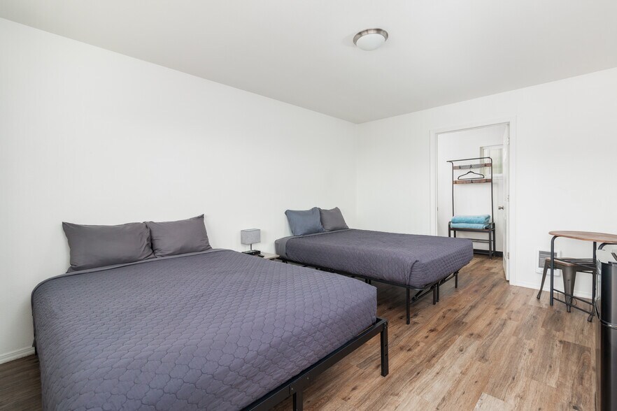 More Photos Of 3510 NE Highway 101, Lincoln City Hotel For Sale